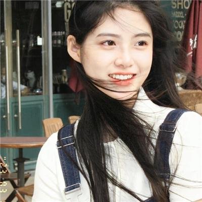 正面全裸